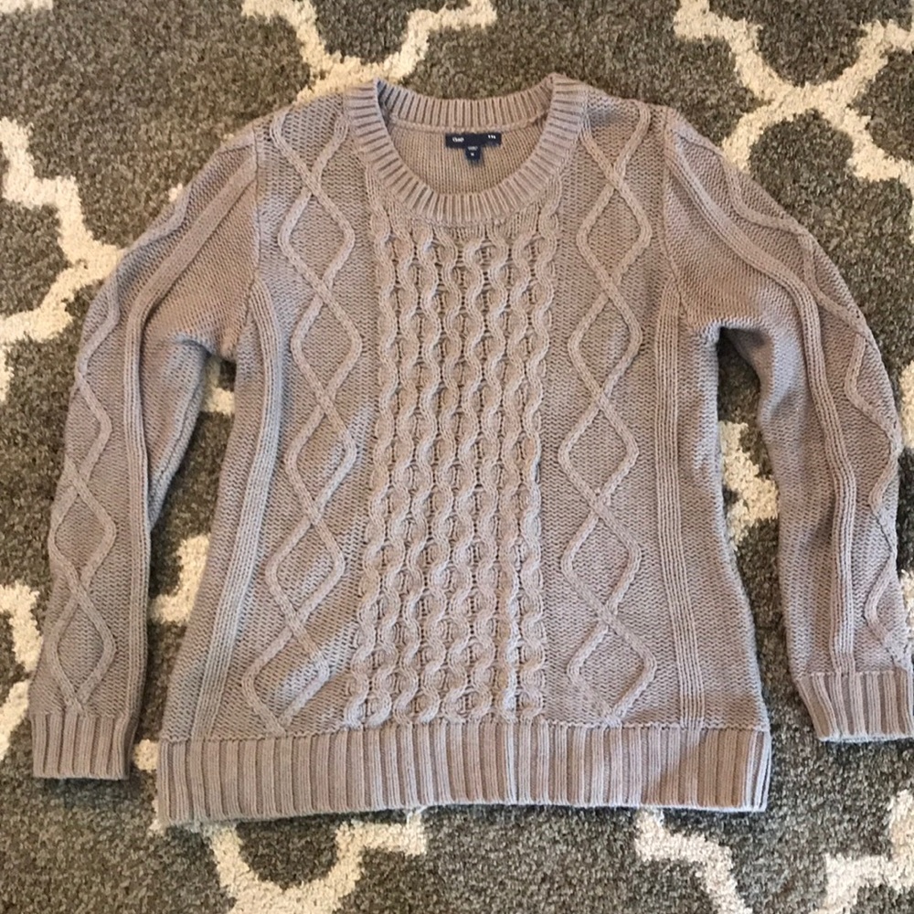 GAP sweater